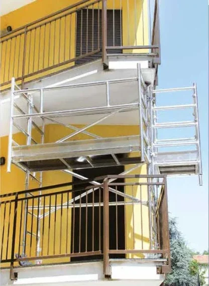 Trabattello in alluminio per balconi